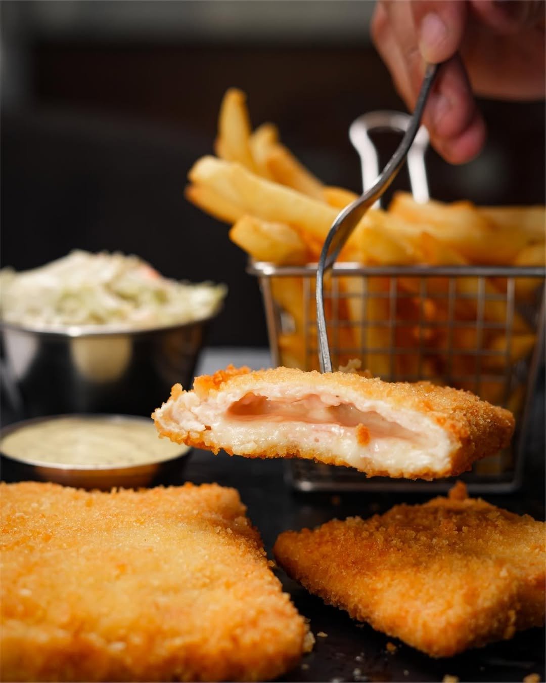 crispy golden secrets revealed.😍👌#crunchtime #arabesquecravings #goldenbites#crispyfix #flavor